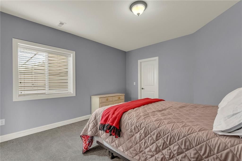 5013 Longview Street — photo 32