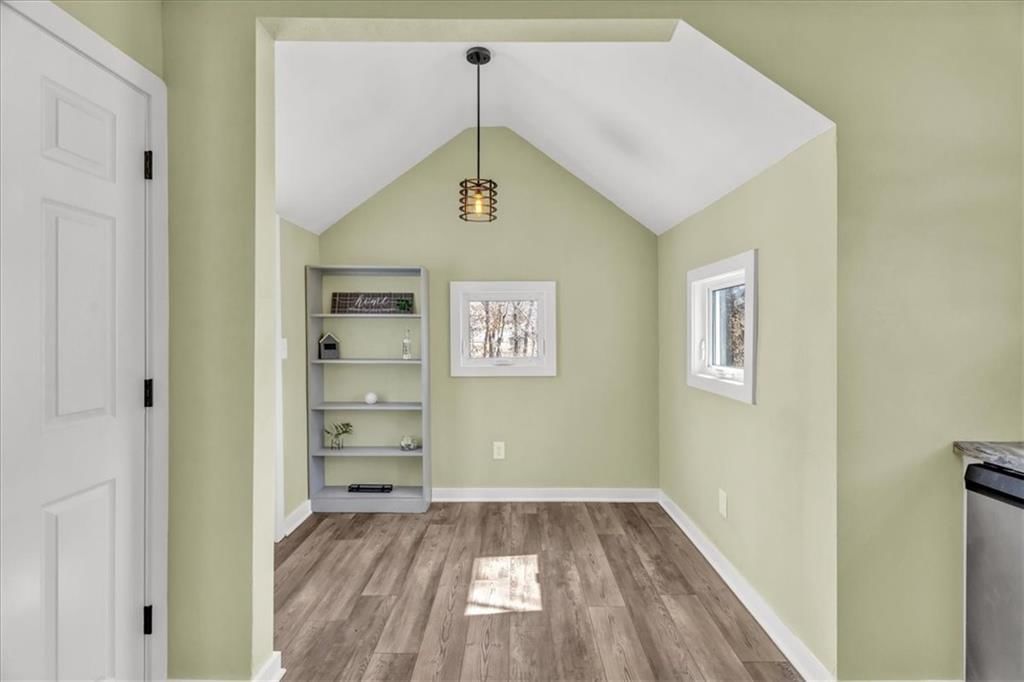 3407 S Sterling Avenue S — photo 13