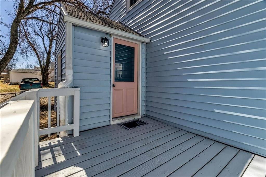 3407 S Sterling Avenue S — photo 22