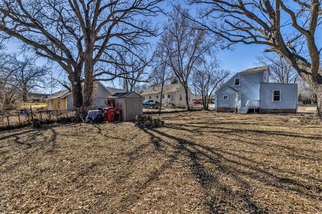 3407 S Sterling Avenue S — photo 23