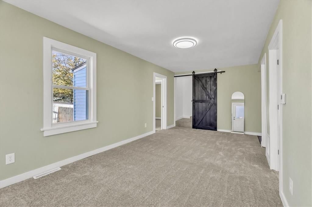 3407 S Sterling Avenue S — photo 5