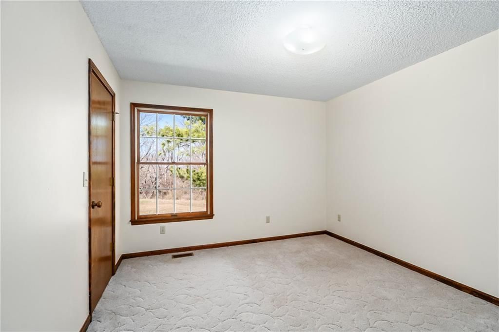 1470 E 660th Road — photo 30