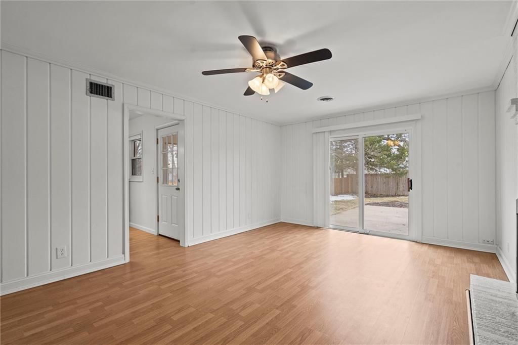 8316 Locust Street — photo 16