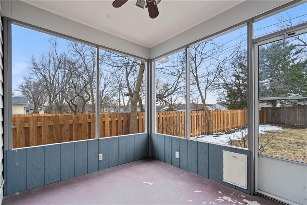 8316 Locust Street — photo 25