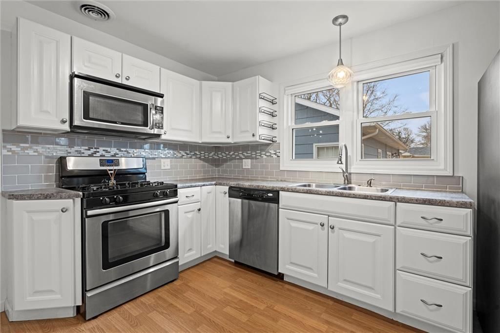 8316 Locust Street — photo 10