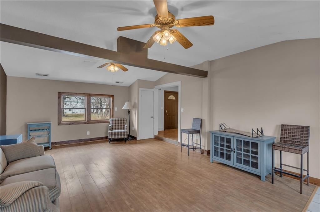 210 Lincoln Street — photo 11