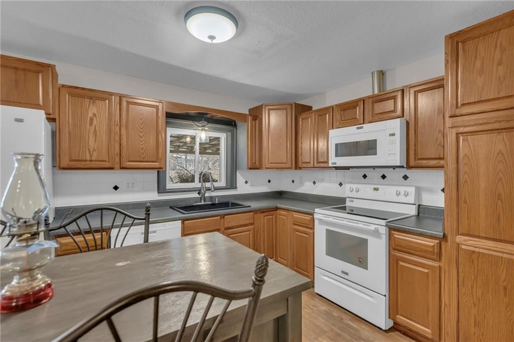 210 Lincoln Street — photo 14