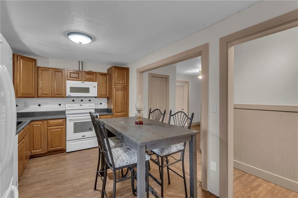 210 Lincoln Street — photo 17
