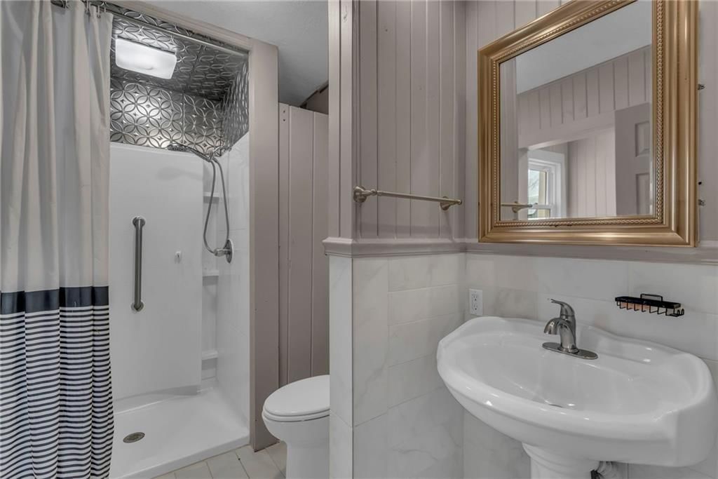 210 Lincoln Street — photo 24