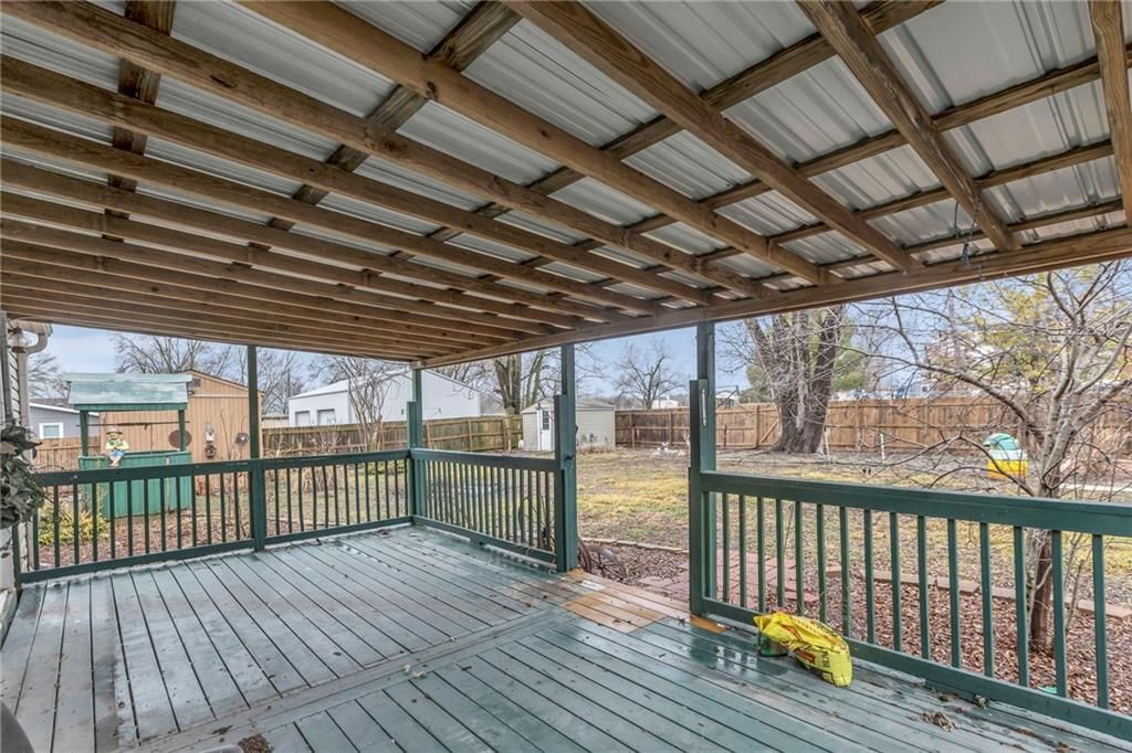 210 Lincoln Street — photo 27