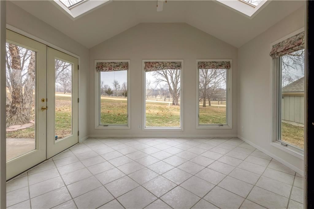 3716 Hartford Avenue — photo 21