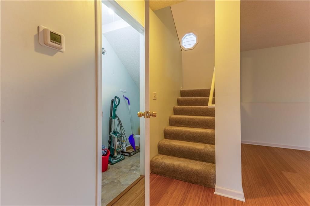 3716 Hartford Avenue — photo 9