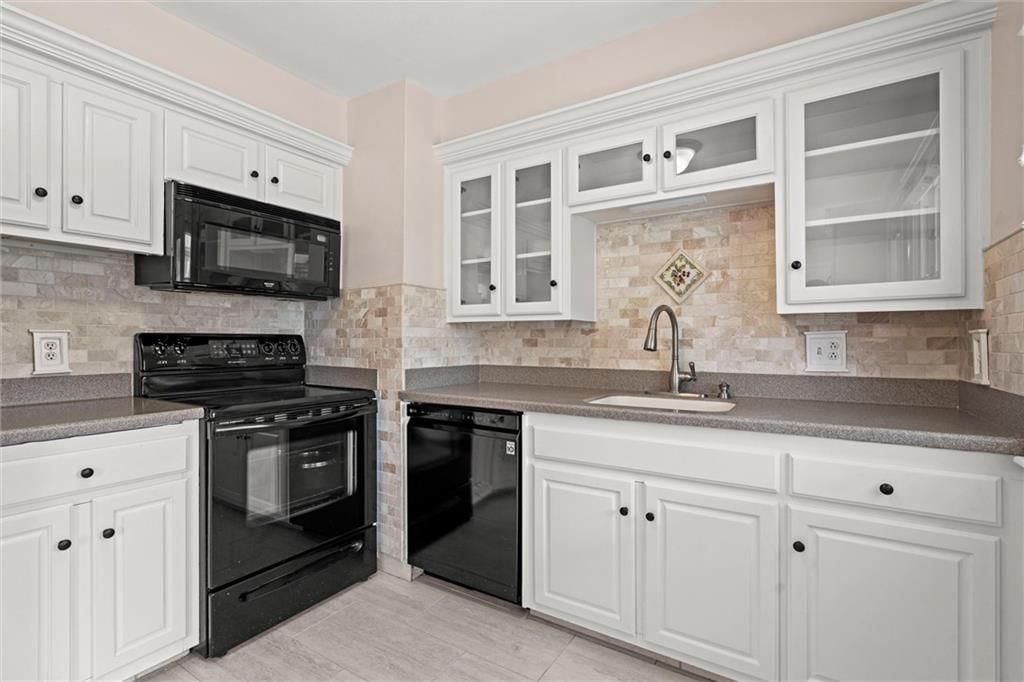 7901 W 92nd Place — photo 10