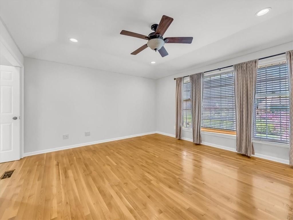 112 W 119th Street — photo 15