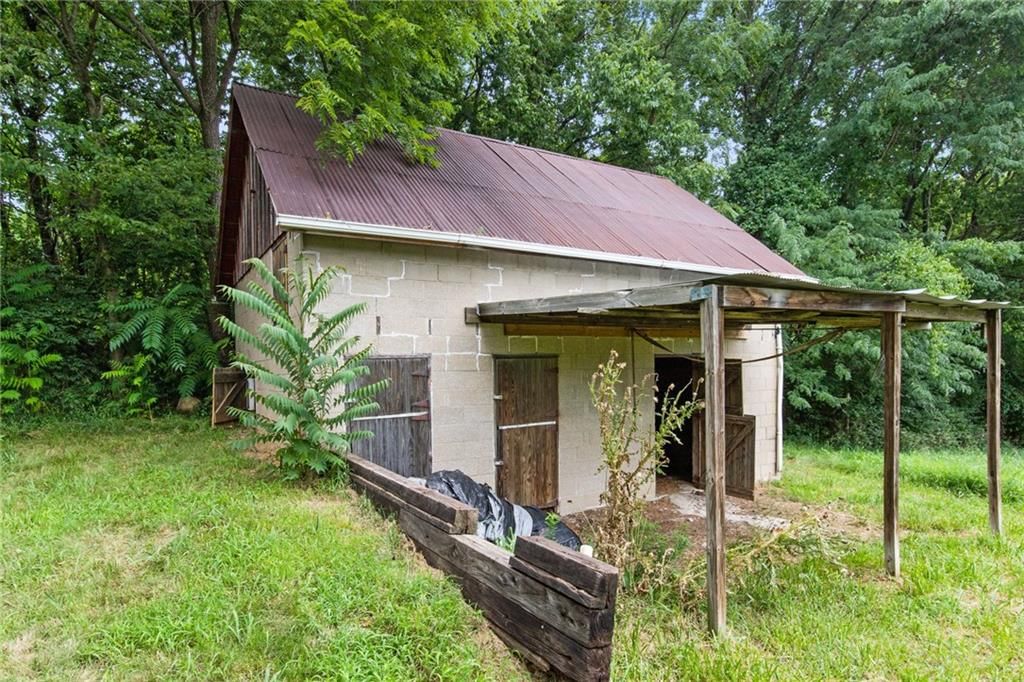 1009 N Kiger Road — photo 6
