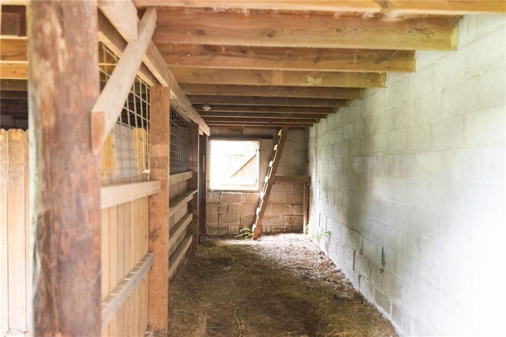 1009 N Kiger Road — photo 8