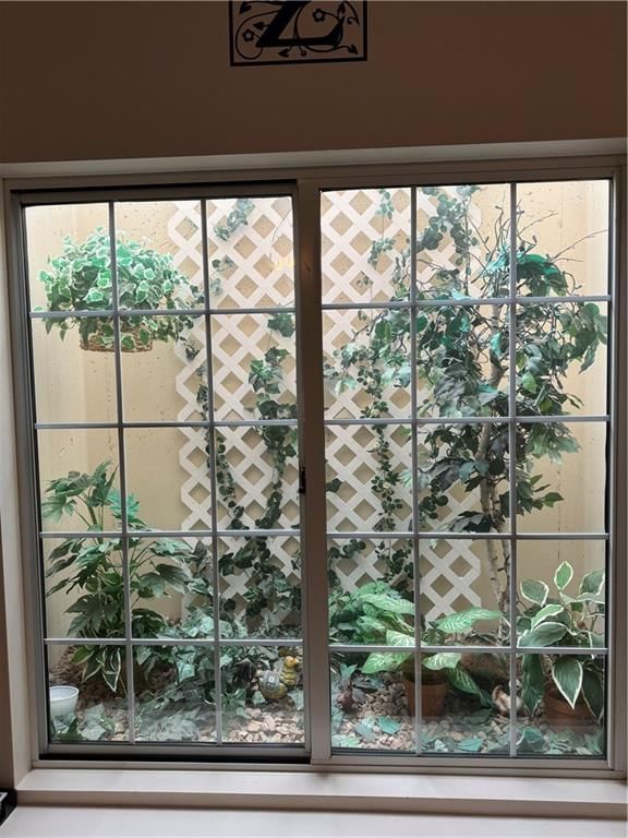 1102 Melanie Street — photo 27