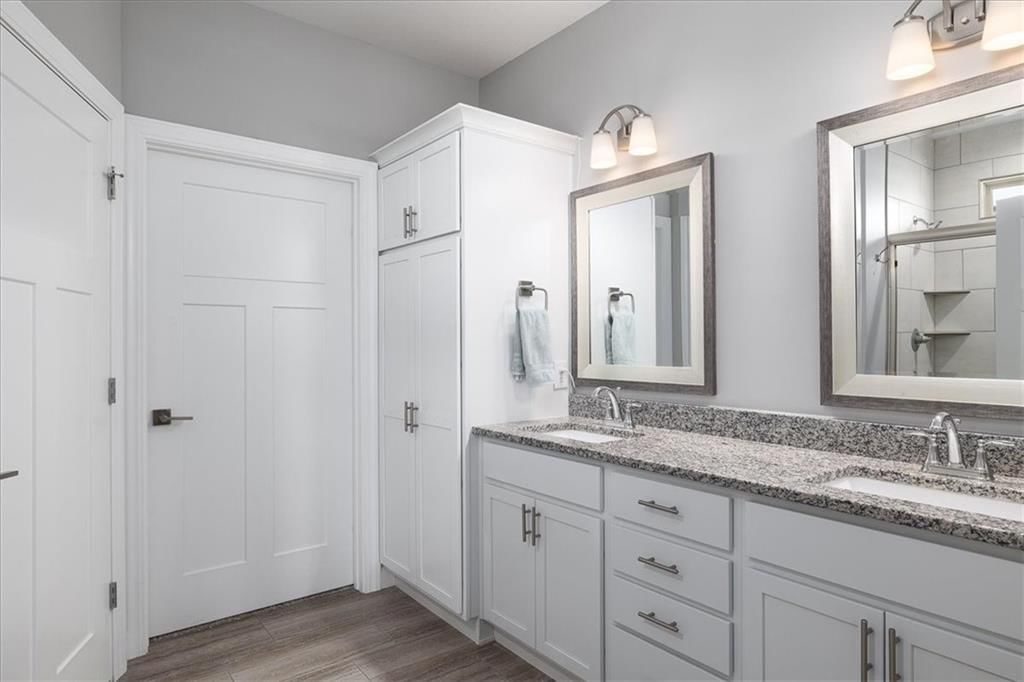 5208 Spruce Street — photo 10