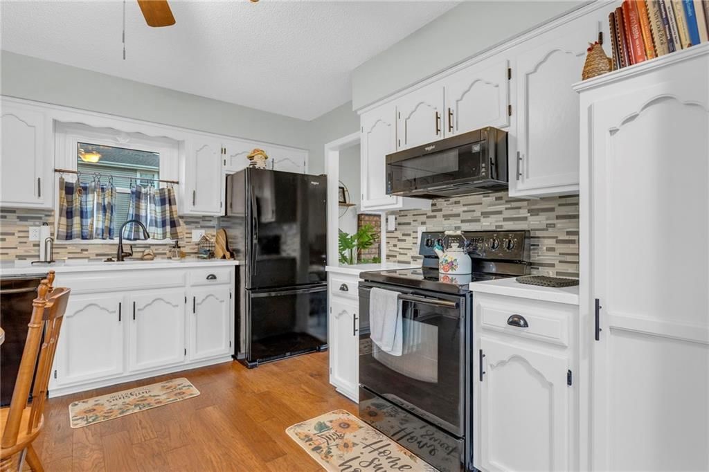 15503 Lawrence Avenue — photo 11