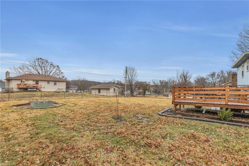 15503 Lawrence Avenue — photo 25