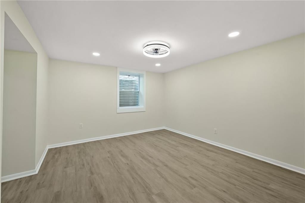 8211 Walnut Street — photo 23