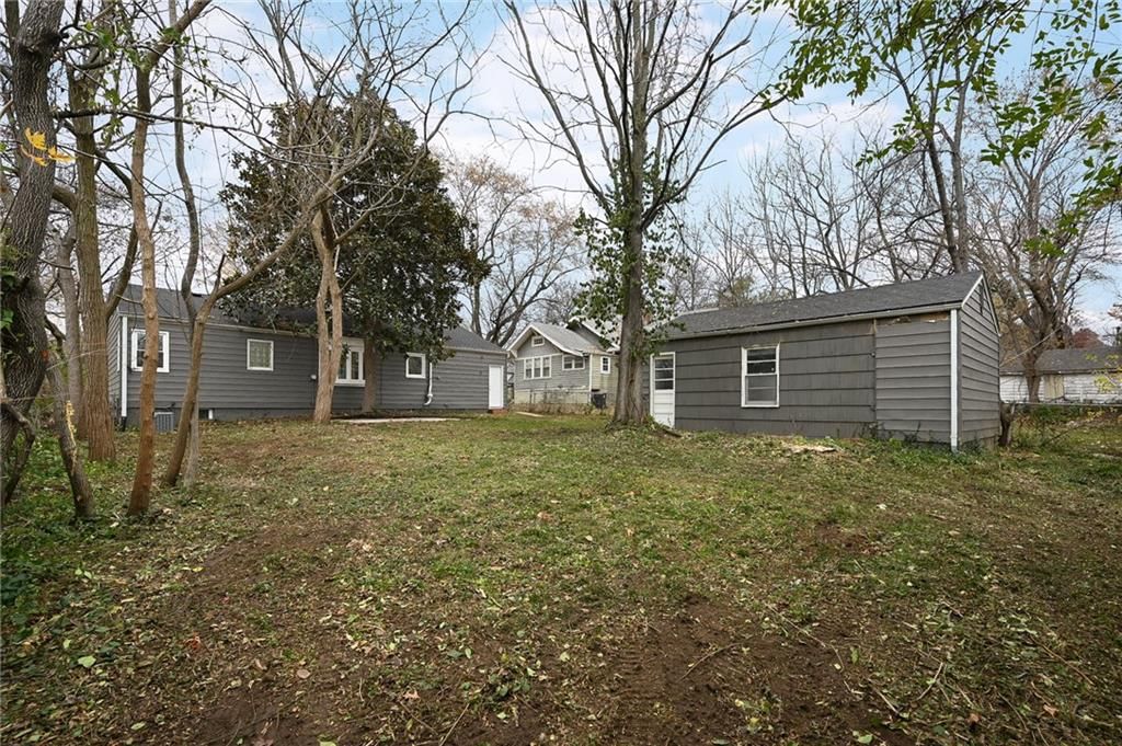 8211 Walnut Street — photo 29