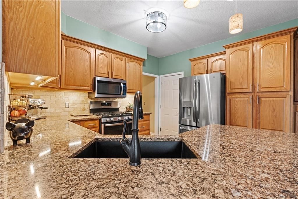 1015 Stone Meadows Drive — photo 13