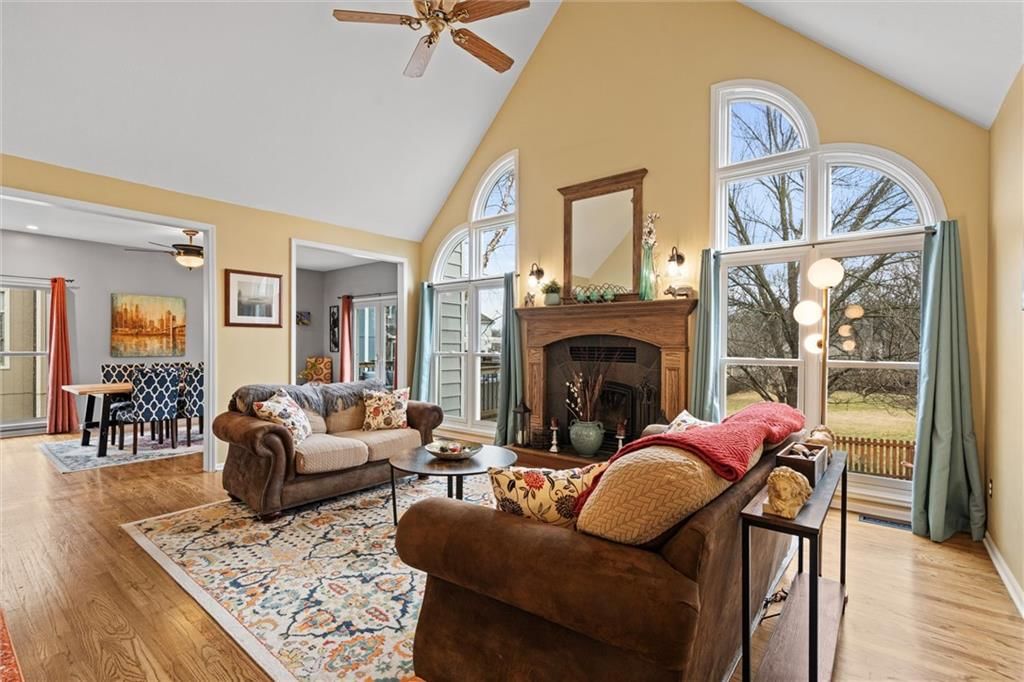 1015 Stone Meadows Drive — photo 4