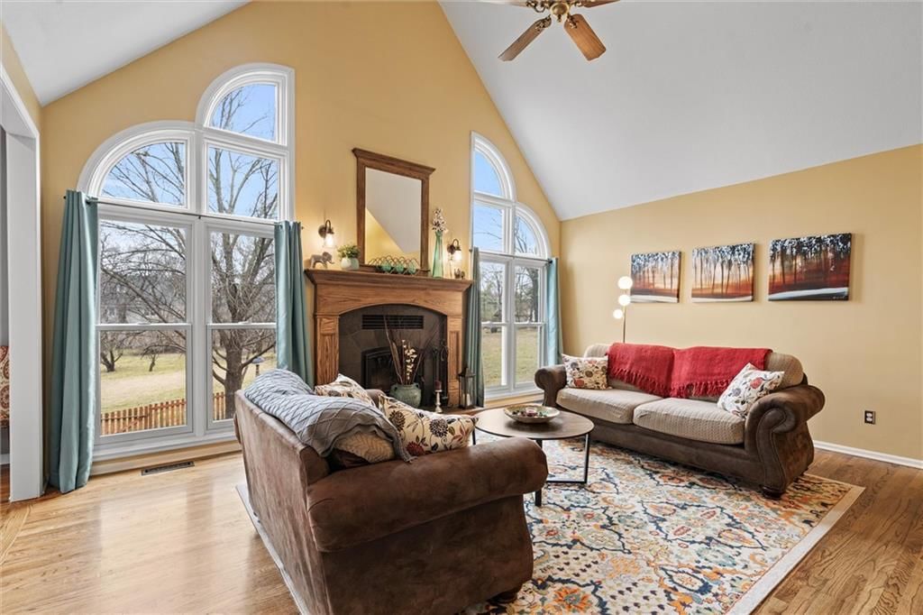 1015 Stone Meadows Drive — photo 6