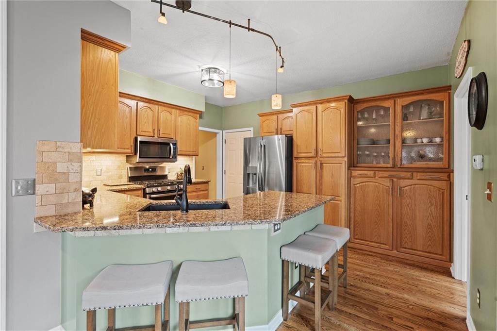 1015 Stone Meadows Drive — photo 9