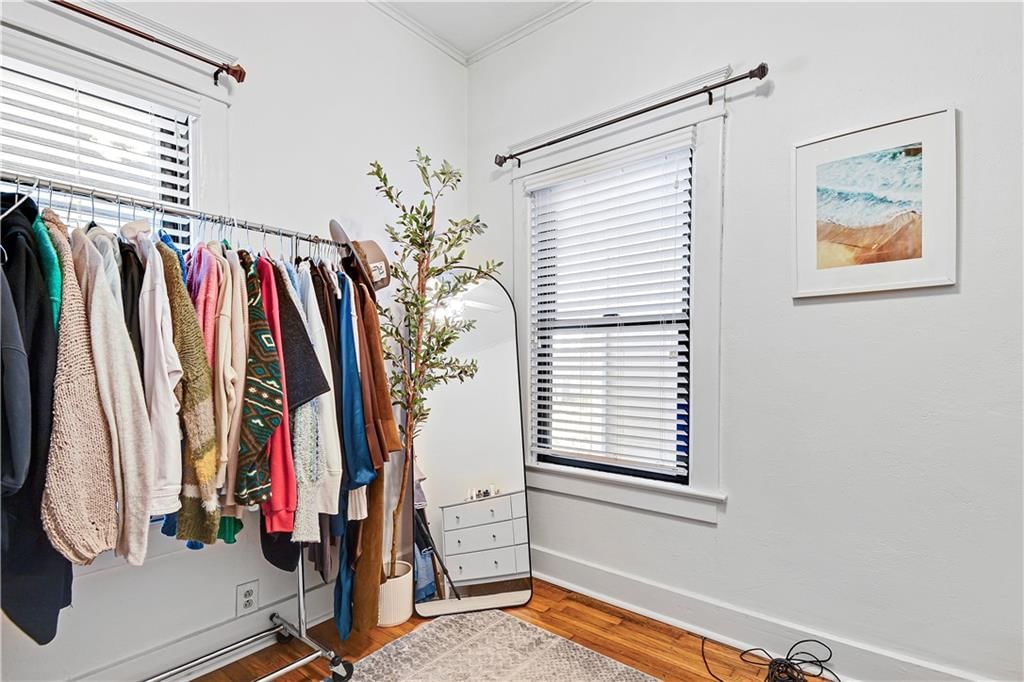 4058 Oak Street — photo 16