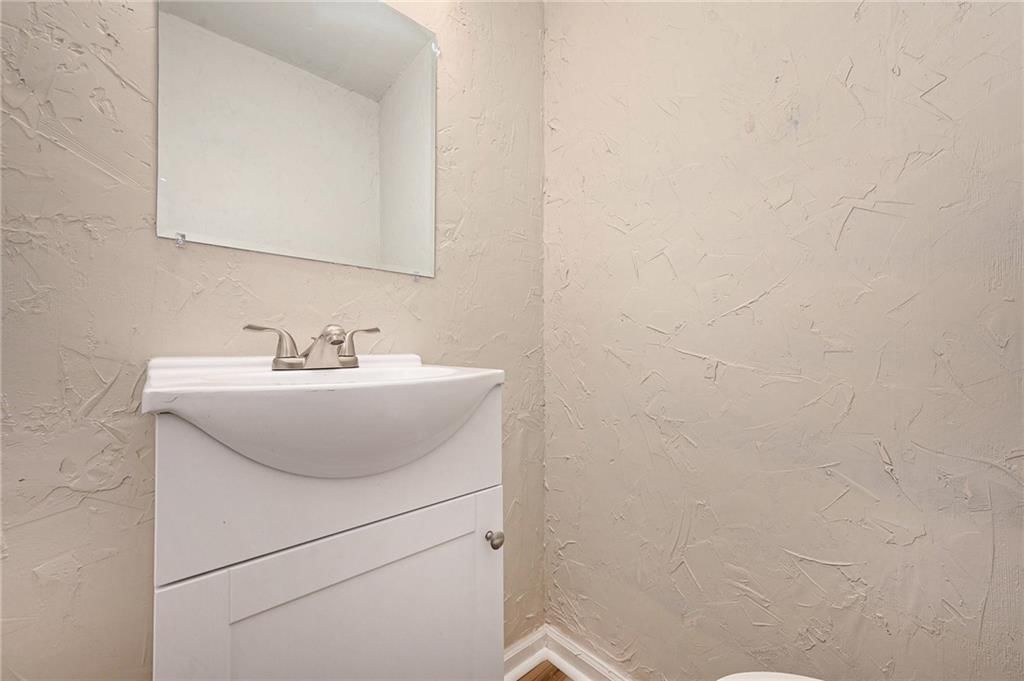 2709 Sacramento Street — photo 13