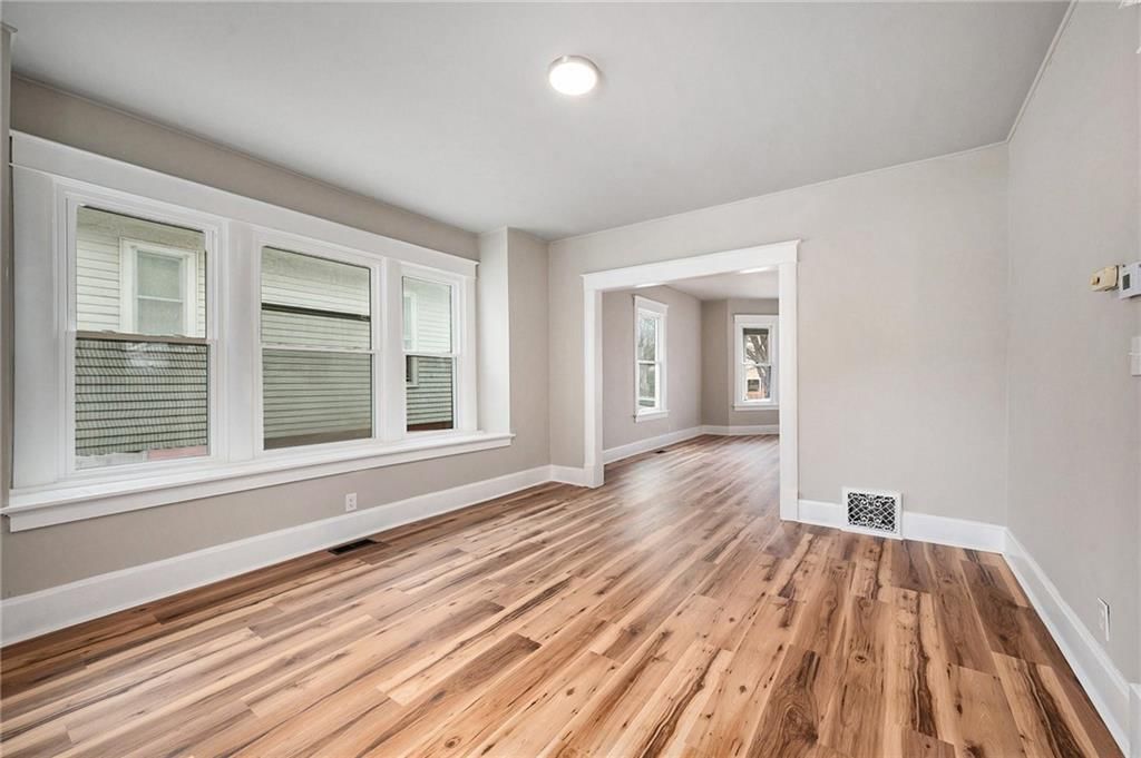 2709 Sacramento Street — photo 7