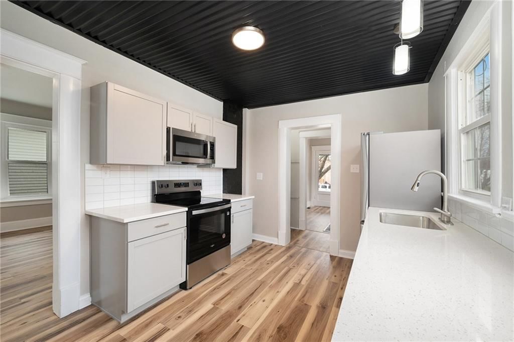 2709 Sacramento Street — photo 10