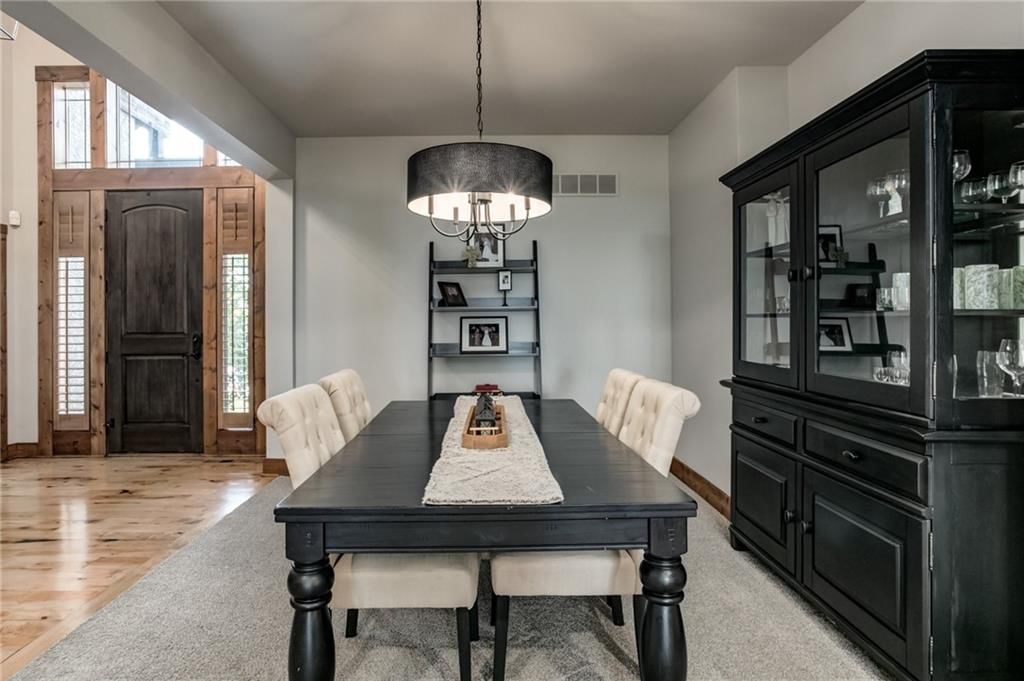6823 Woodstock Court — photo 14