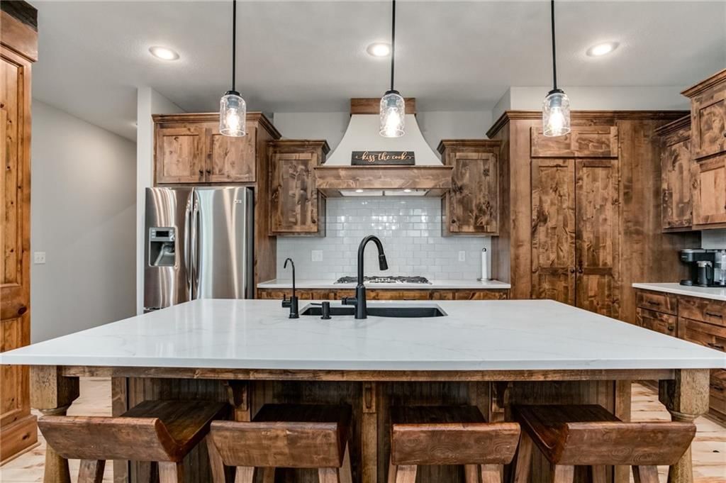 6823 Woodstock Court — photo 9