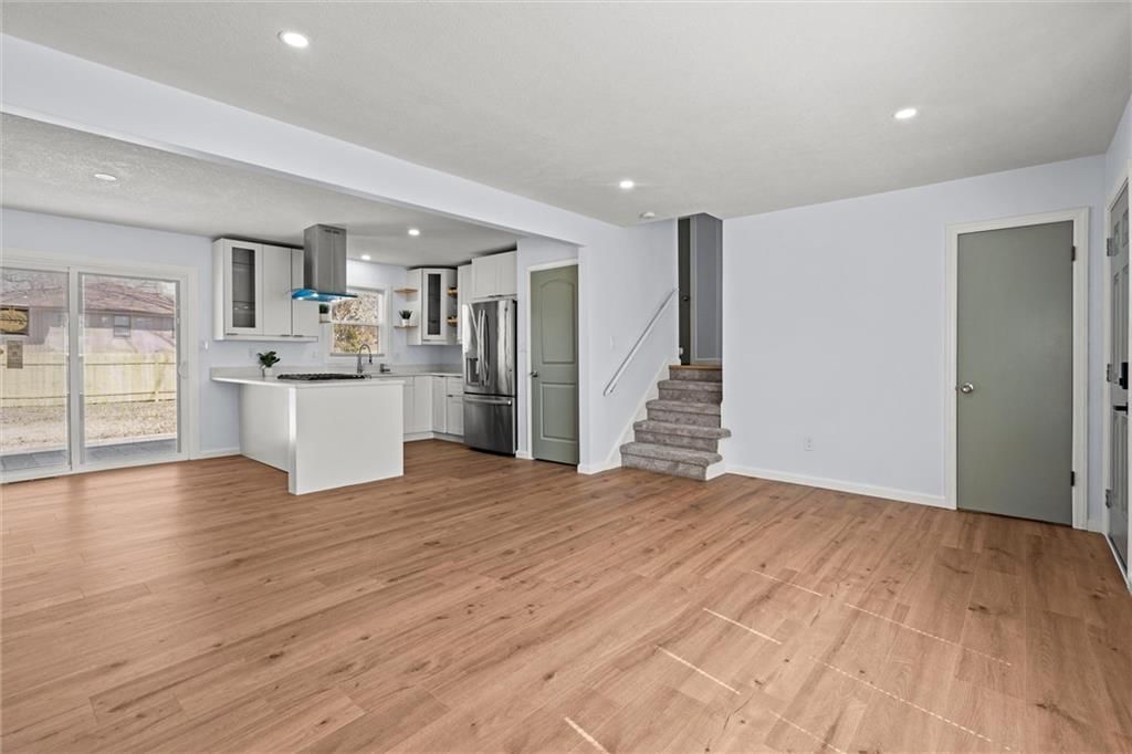 7700 E 100th Street — photo 11