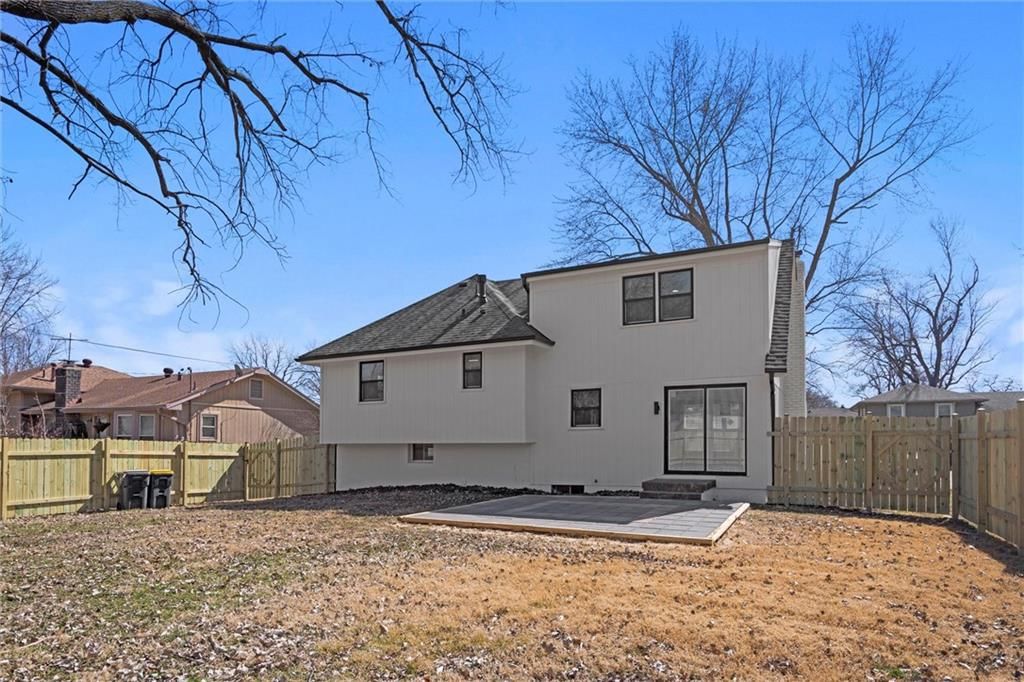 7700 E 100th Street — photo 39