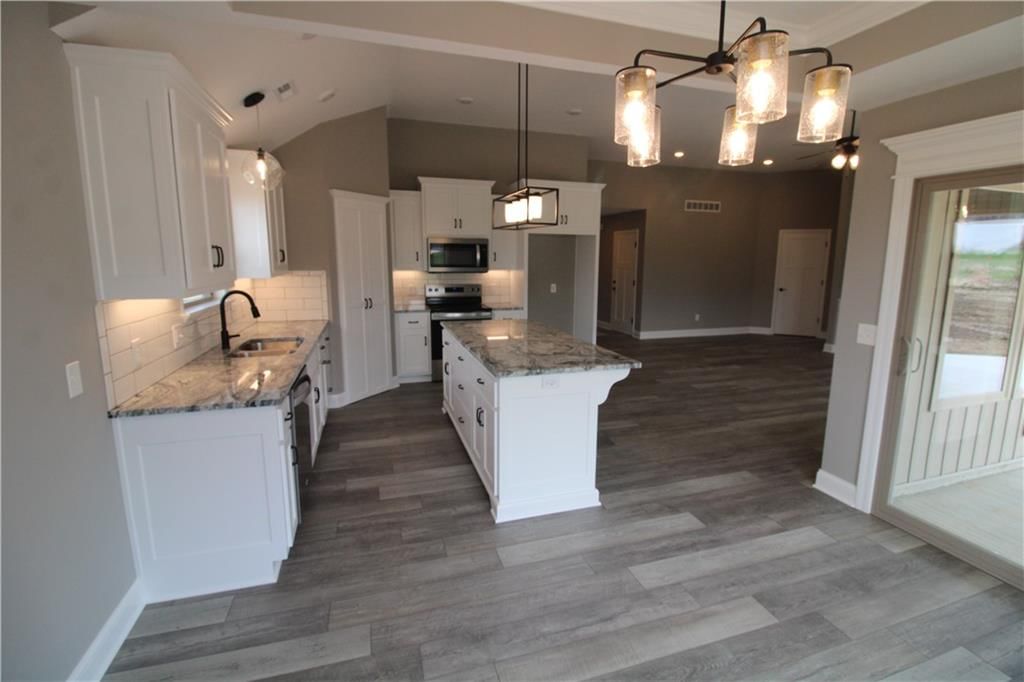4706 Stonebridge Drive E — photo 26