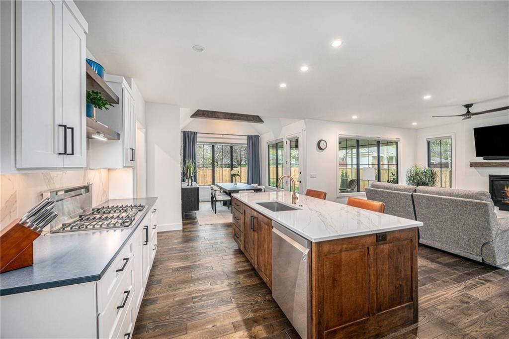 5700 Birch Street — photo 11
