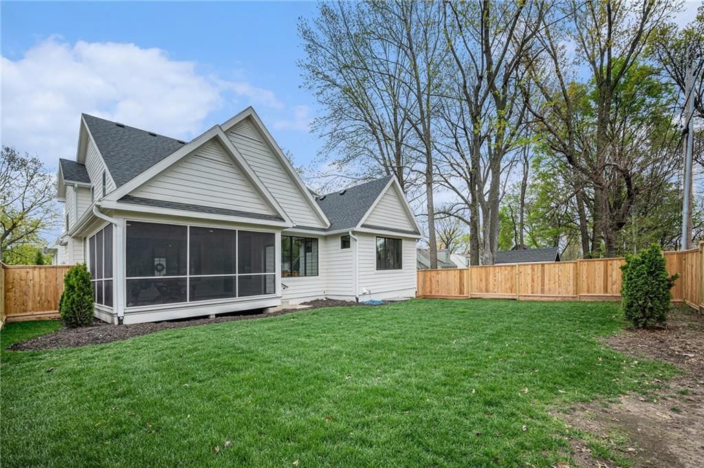 5700 Birch Street — photo 36