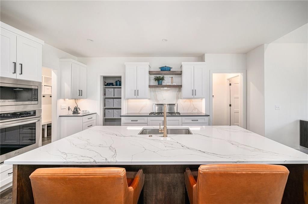 5700 Birch Street — photo 10