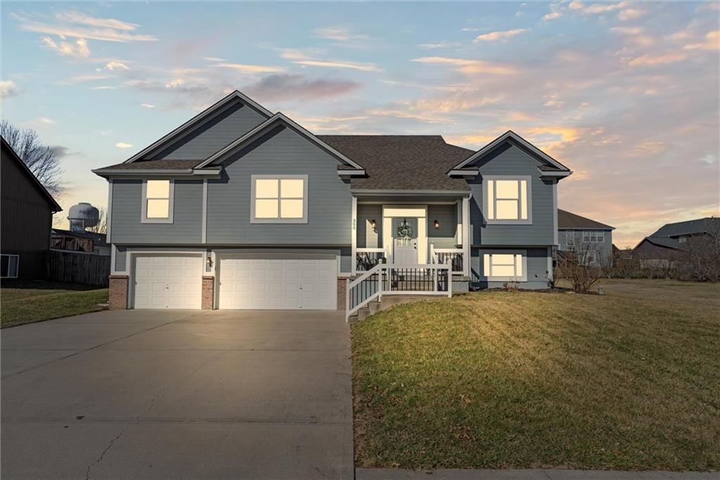 300 Blackjack Avenue — photo 2