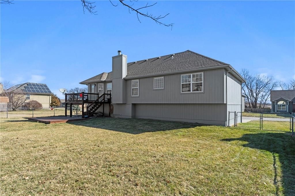 300 Blackjack Avenue — photo 31