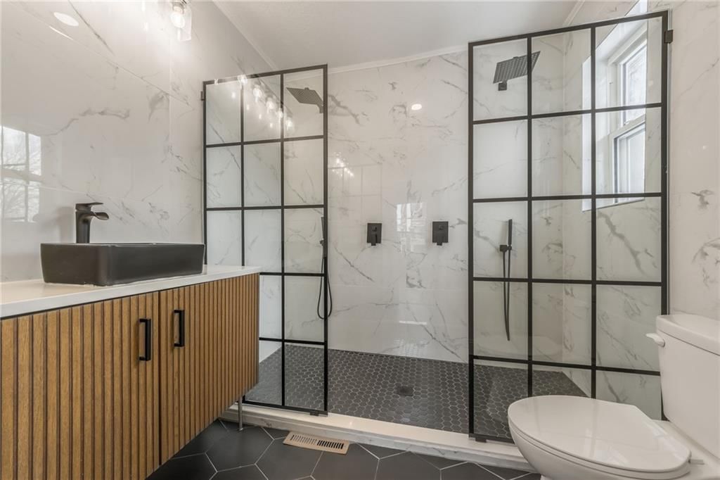 345 Benton Boulevard — photo 16