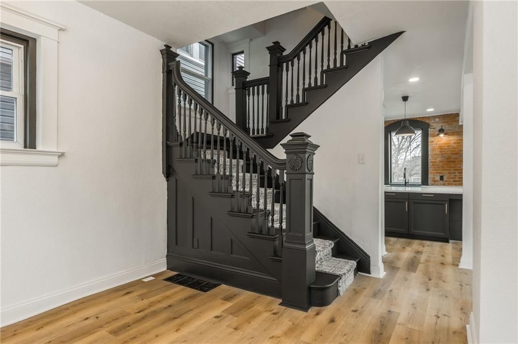 345 Benton Boulevard — photo 7
