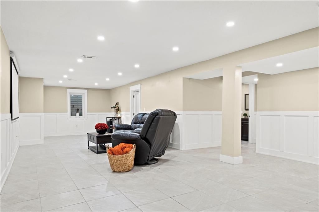 1807 Broadview Drive — photo 23