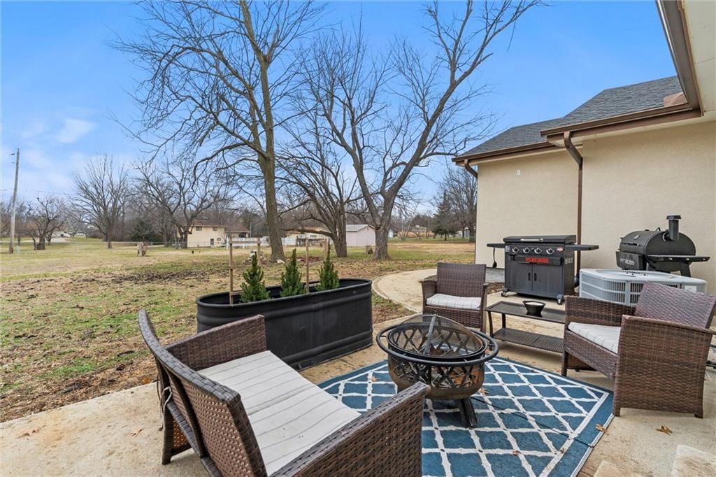 1807 Broadview Drive — photo 30