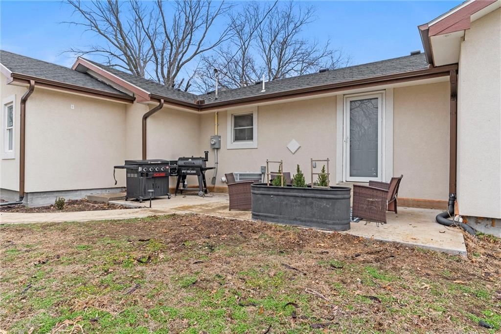 1807 Broadview Drive — photo 31