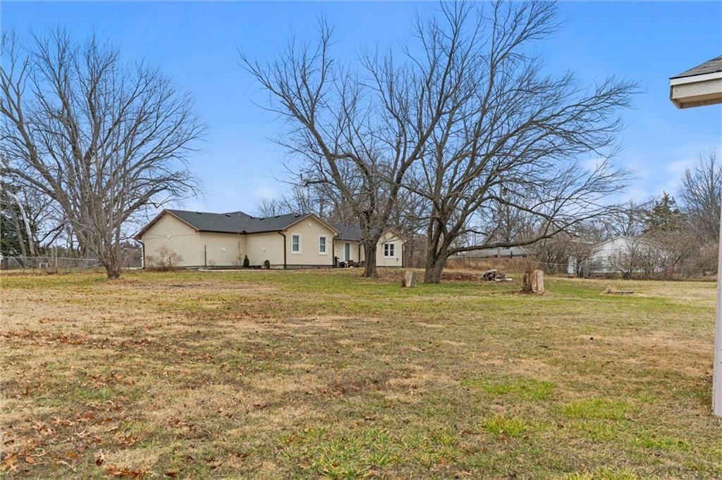 1807 Broadview Drive — photo 32